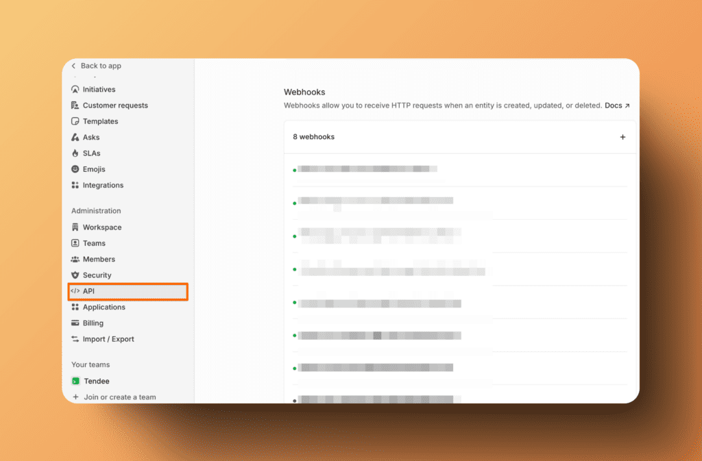 Раздел API с опцией Webhooks